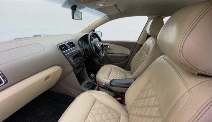 2013 Skoda Rapid ELEGANCE 1.6 MPI MT, Petrol, Manual, 1,14,710 km, Right Side Front Door Cabin