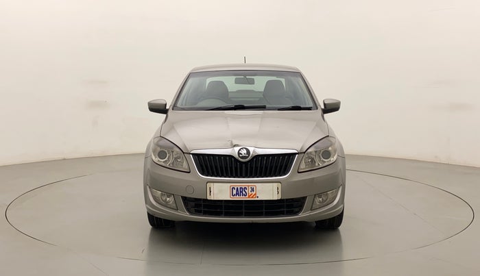2013 Skoda Rapid ELEGANCE 1.6 MPI MT, Petrol, Manual, 1,14,710 km, Front