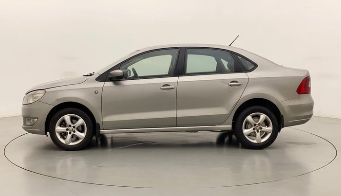 2013 Skoda Rapid ELEGANCE 1.6 MPI MT, Petrol, Manual, 1,14,710 km, Left Side