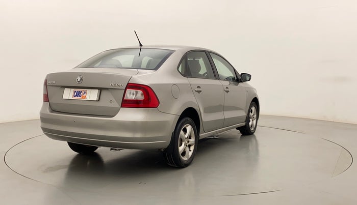 2013 Skoda Rapid ELEGANCE 1.6 MPI MT, Petrol, Manual, 1,14,710 km, Right Back Diagonal