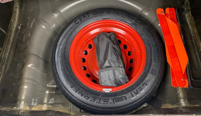 2022 Renault Kwid RXT 1.0 (O), Petrol, Manual, 16,531 km, Spare Tyre