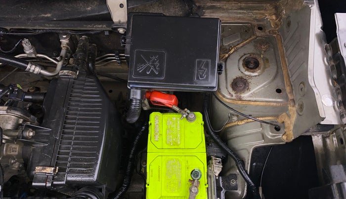 2022 Renault Kwid RXT 1.0 (O), Petrol, Manual, 16,531 km, Engine View - Left