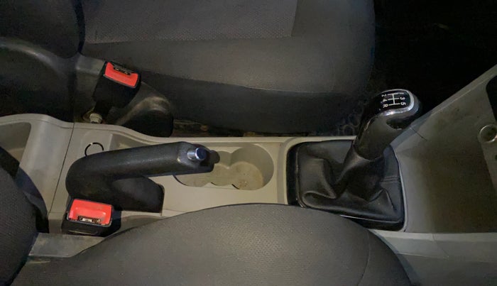 2018 Tata Tiago XM DIESEL, Diesel, Manual, 1,19,988 km, Gear Lever