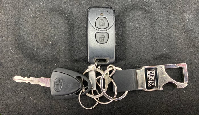 2017 Tata Nano TWIST XTA, Petrol, Automatic, 38,118 km, Key Close Up