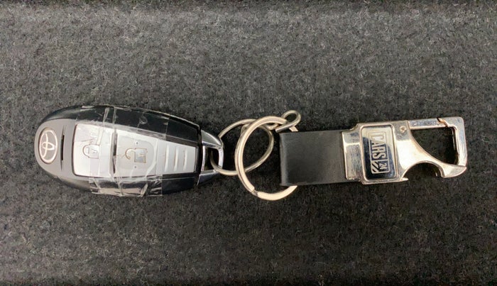 2020 Toyota URBAN CRUISER PREMIUM GRADE AT, Petrol, Automatic, 60,572 km, Key Close Up