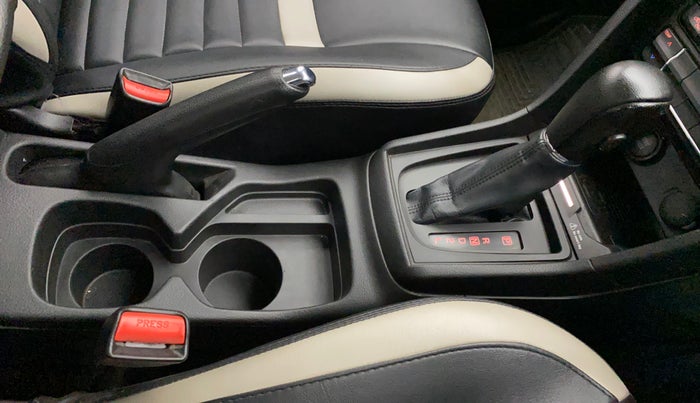 2020 Toyota URBAN CRUISER PREMIUM GRADE AT, Petrol, Automatic, 60,572 km, Gear Lever