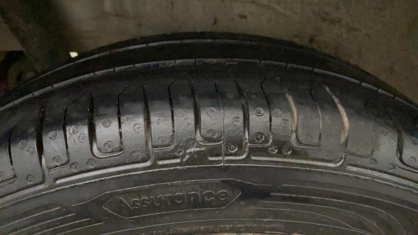 2014 Maruti Wagon R 1.0 VXI, Petrol, Manual, 64,980 km, Right Rear Tyre Tread
