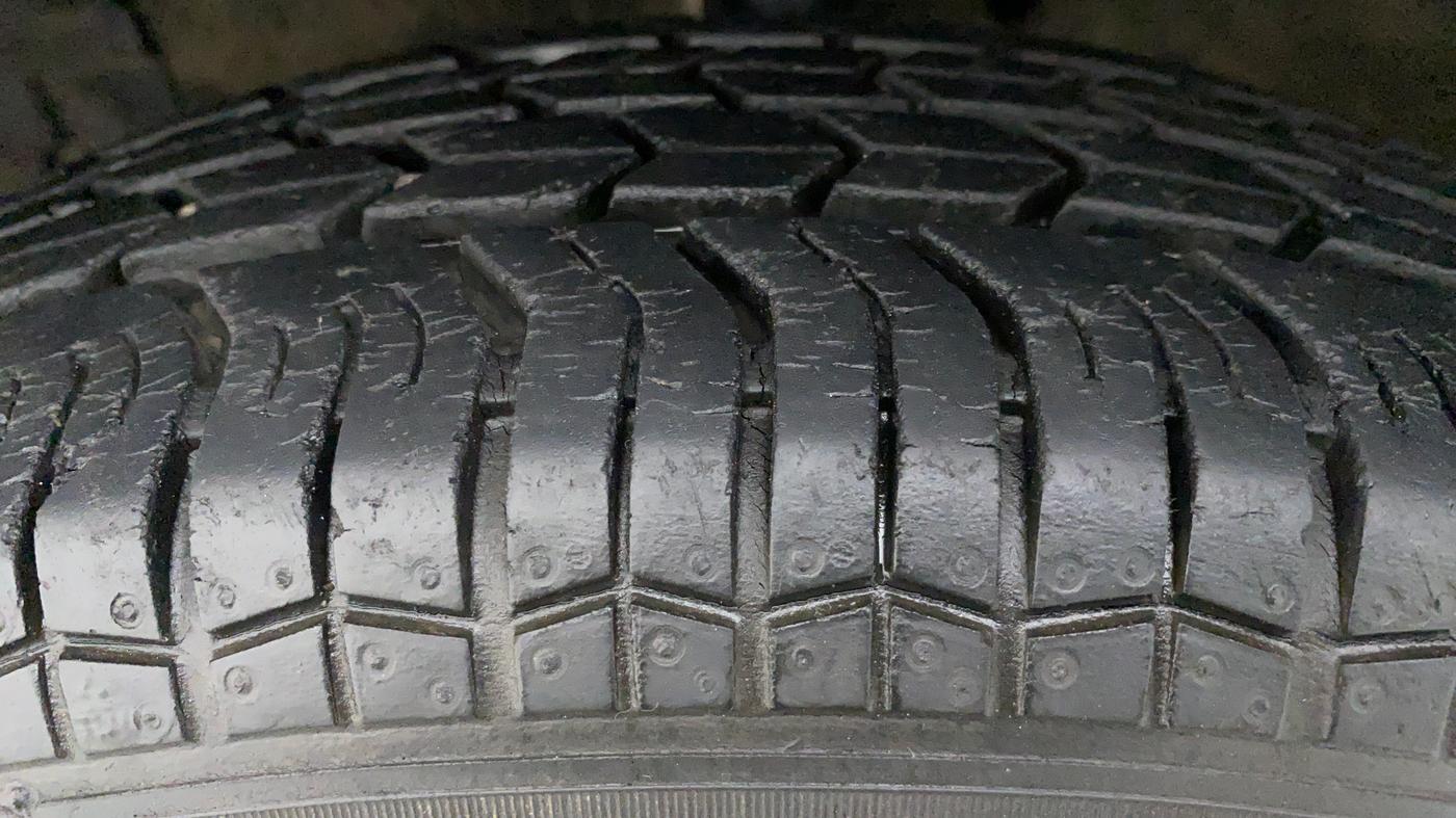 2012 Maruti Swift Dzire VXI, Petrol, Manual, 32,074 km, Left Rear Tyre Tread