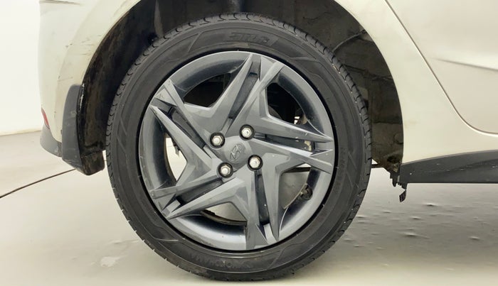 2020 Hyundai NEW I20 SPORTZ 1.5 MT, Diesel, Manual, 49,583 km, Right Rear Wheel