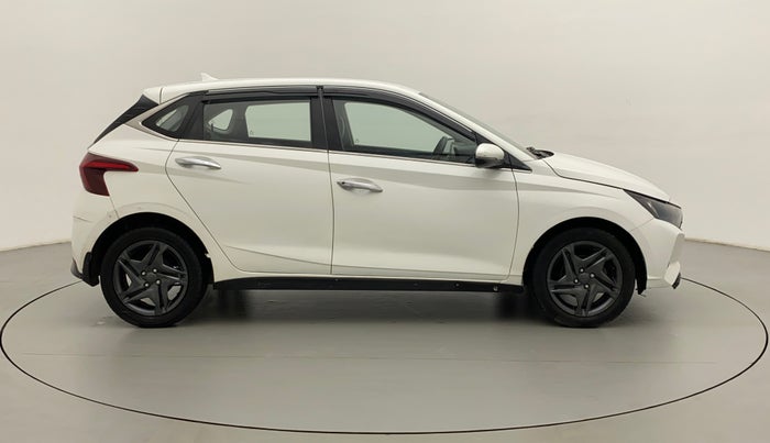 2020 Hyundai NEW I20 SPORTZ 1.5 MT, Diesel, Manual, 49,583 km, Right Side View