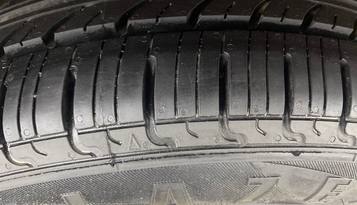 2016 Maruti Celerio ZXI AMT, Petrol, Automatic, 89,116 km, Right Rear Tyre Tread