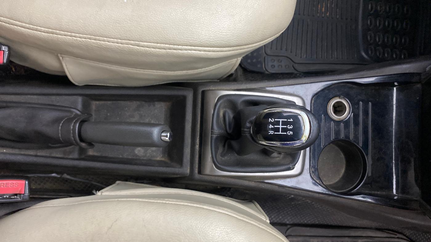 2015 Tata Zest XMS PETROL, Petrol, Manual, 39,973 km, Gear Lever