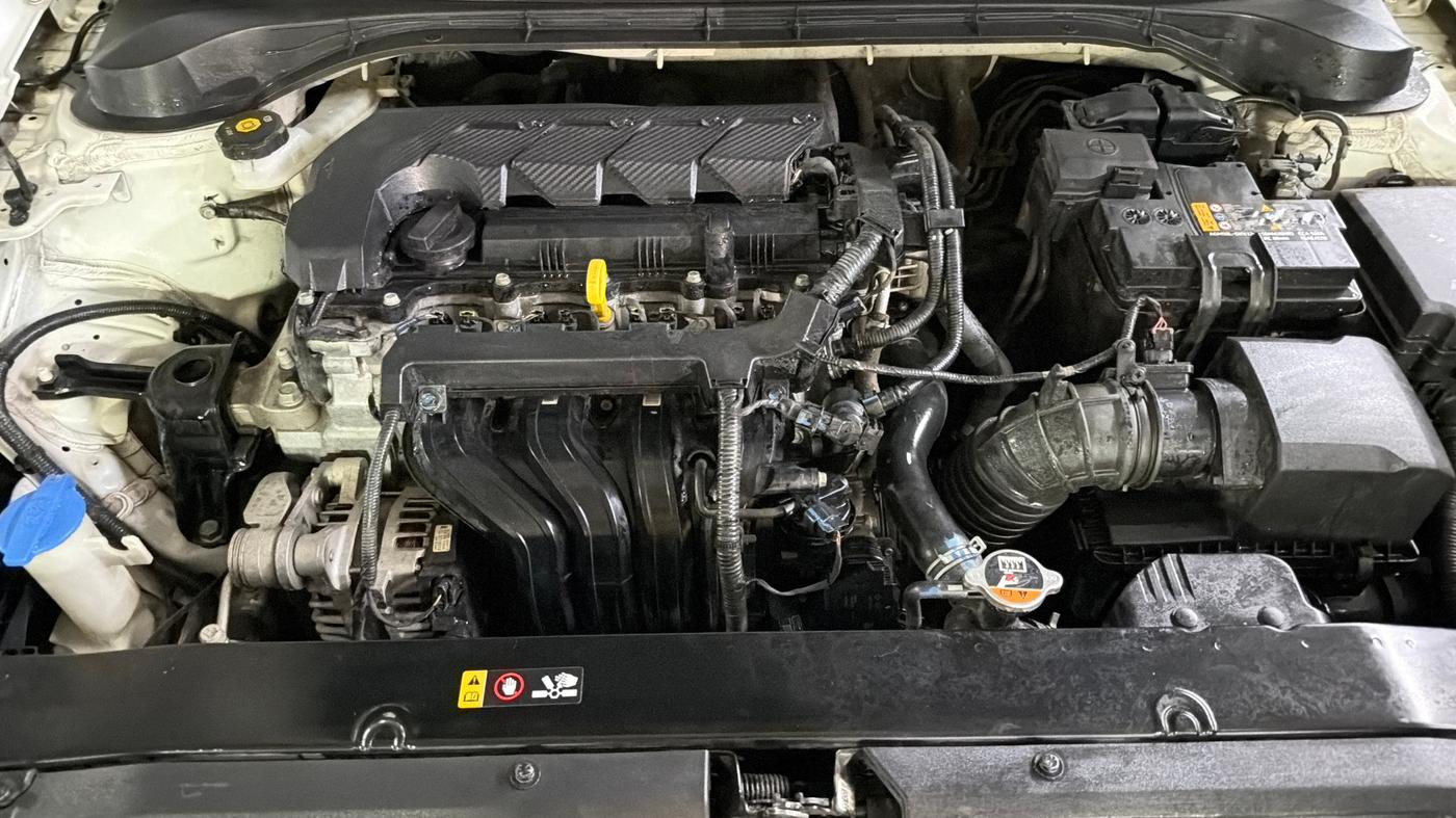 2023 Hyundai Verna SX (O)1.5 VTVT, Petrol, Manual, 99,797 km, Engine View