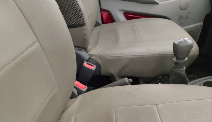 2017 Datsun Redi Go T (O), Petrol, Manual, 17,451 km, Gear Lever