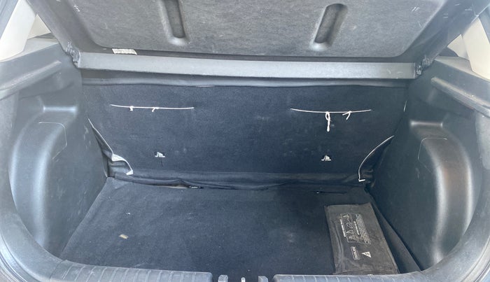 2021 Hyundai VENUE SX 1.0 TURBO IMT, Petrol, Manual, 66,883 km, Boot Inside