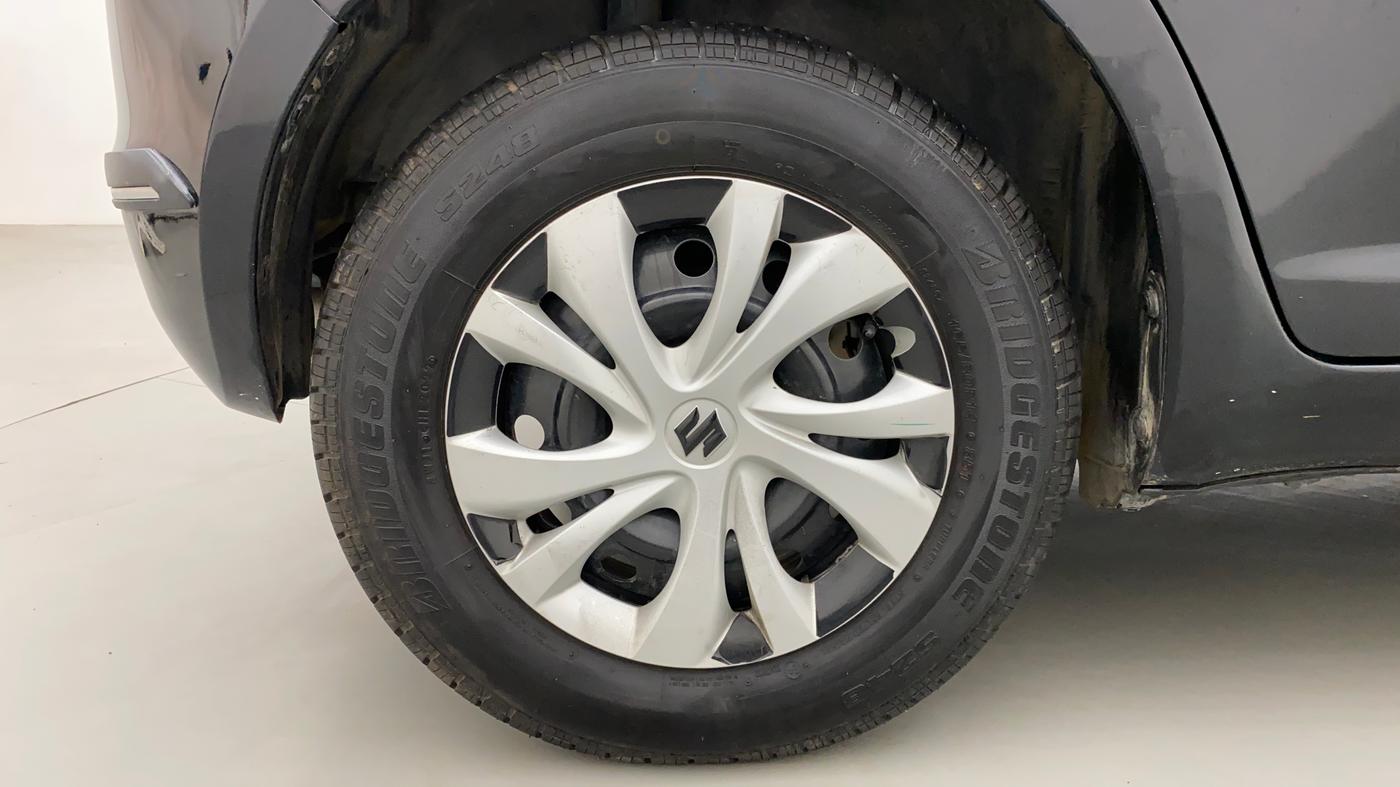 2011 Maruti Swift VXI, Petrol, Manual, 46,387 km, Right Rear Wheel