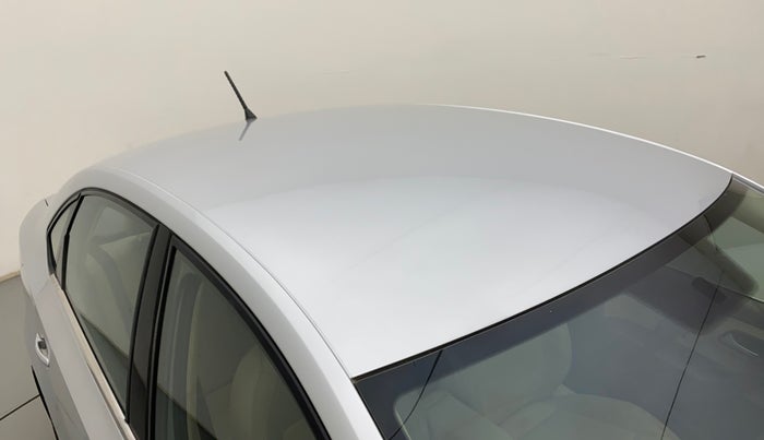 2013 Volkswagen Vento HIGHLINE 1.6 MPI, Petrol, Manual, 76,081 km, Roof