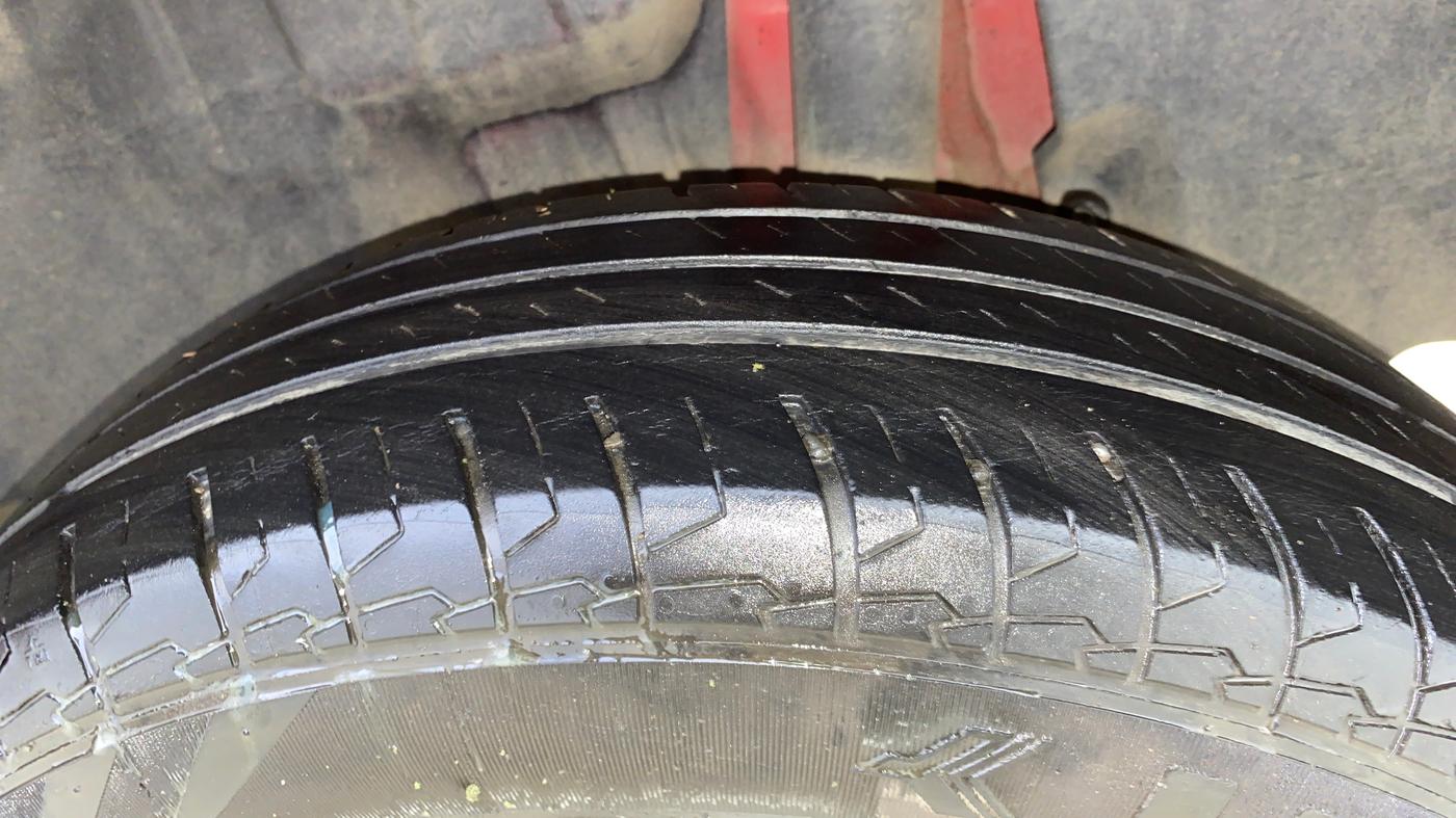 2020 Maruti Swift VXI AMT, Petrol, Automatic, 81,030 km, Left Rear Tyre Tread