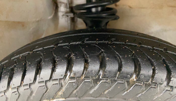 2011 Maruti Alto K10 VXI, Petrol, Manual, 34,213 km, Right Front Tyre Tread