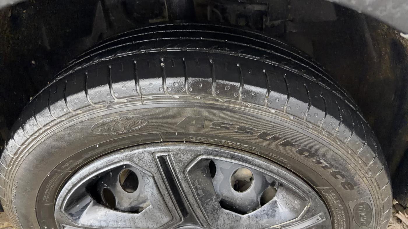 2021 Tata NEXON XM SUNROOF PETROL, Petrol, Manual, 53,434 km, Right Front Tyre Tread