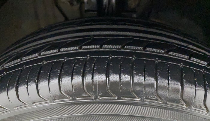 2012 Volkswagen Polo COMFORTLINE 1.2L PETROL, Petrol, Manual, 57,492 km, Right Front Tyre Tread