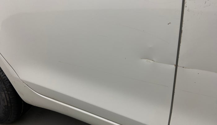 2013 Maruti Swift Dzire VXI, Petrol, Manual, 61,919 km, Right rear door - Minor scratches