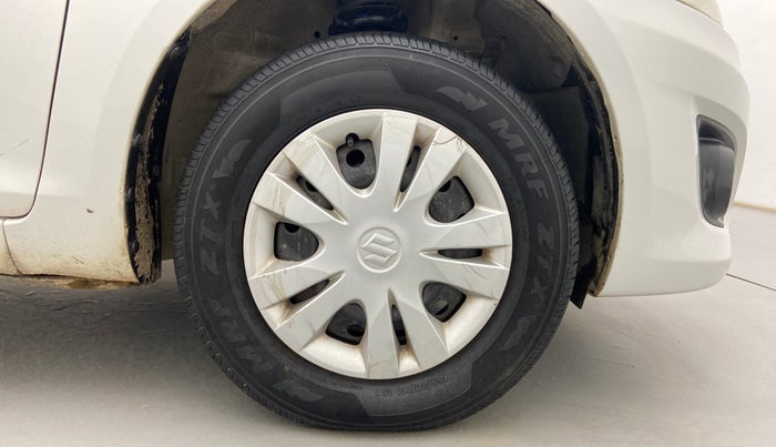 2013 Maruti Swift Dzire VXI, Petrol, Manual, 61,919 km, Right Front Wheel