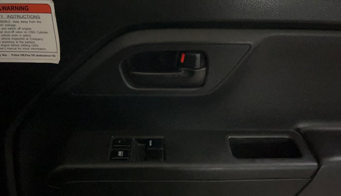 2022 Maruti New Wagon-R LXI CNG 1.0, CNG, Manual, 45,509 km, Driver Side Door Panels Control