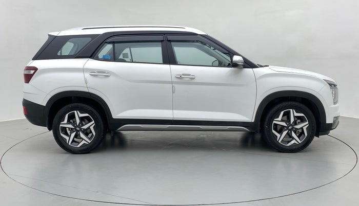2022 Hyundai ALCAZAR PRESTIGE 2.0 MT 7STR, Petrol, Manual, 9,042 km, Right Side View