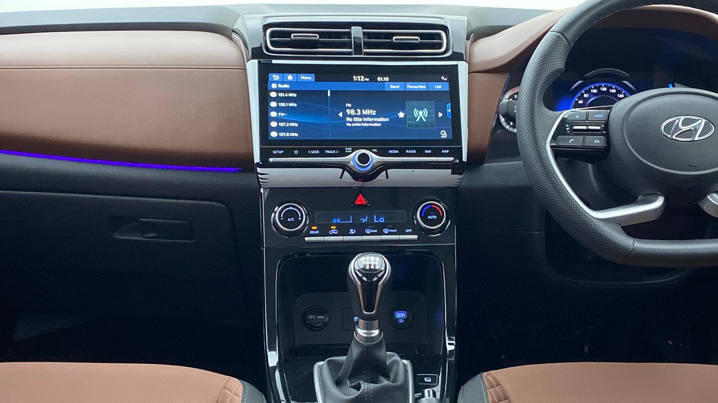 2022 Hyundai ALCAZAR PRESTIGE 2.0 MT 7STR, Petrol, Manual, 9,042 km, Air Conditioner