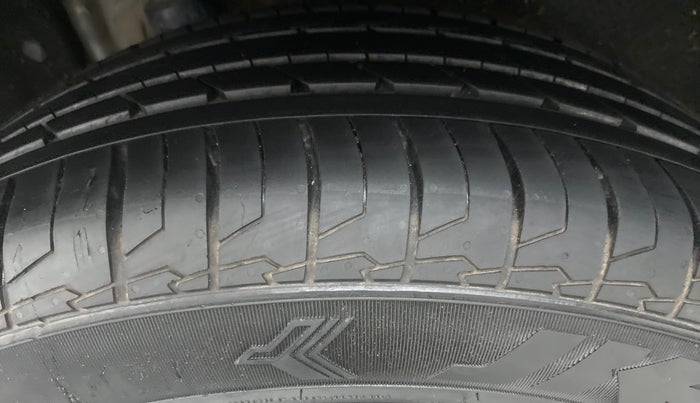 2022 Hyundai ALCAZAR PRESTIGE 2.0 MT 7STR, Petrol, Manual, 9,042 km, Right Rear Tyre Tread