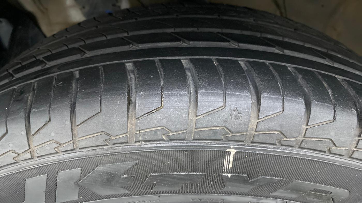 2022 Hyundai ALCAZAR PRESTIGE 2.0 MT 7STR, Petrol, Manual, 9,042 km, Left Front Tyre Tread