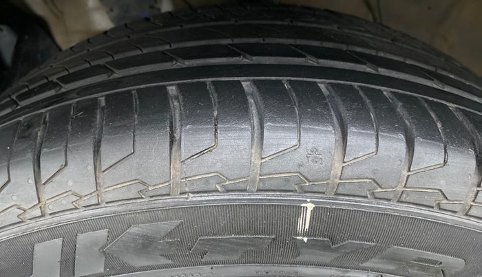 2022 Hyundai ALCAZAR PRESTIGE 2.0 MT 7STR, Petrol, Manual, 9,042 km, Left Front Tyre Tread