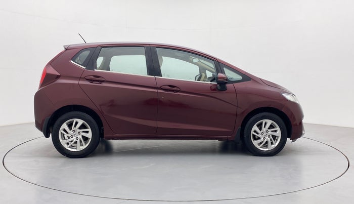 2018 Honda Jazz 1.2 V MT, Petrol, Manual, 44,158 km, Right Side View