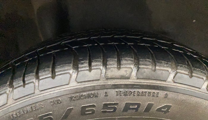 2013 Honda Amaze 1.2L I-VTEC E, Petrol, Manual, 93,211 km, Right Rear Tyre Tread