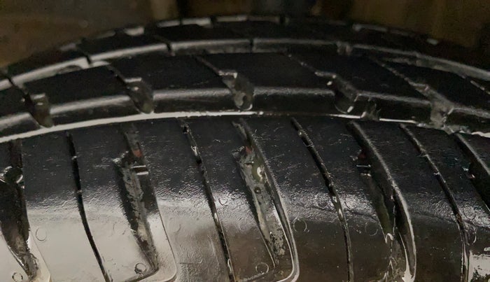 2023 Maruti Alto K10 VXI PLUS AMT, Petrol, Automatic, 1,164 km, Left Front Tyre Tread