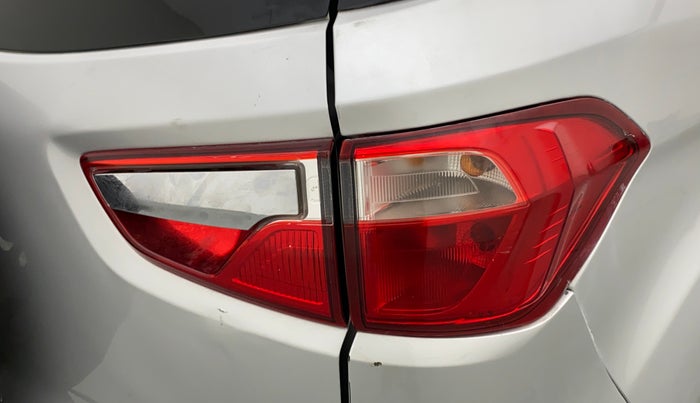 2017 Ford Ecosport AMBIENTE 1.5L DIESEL, Diesel, Manual, 91,888 km, Right tail light - Minor scratches