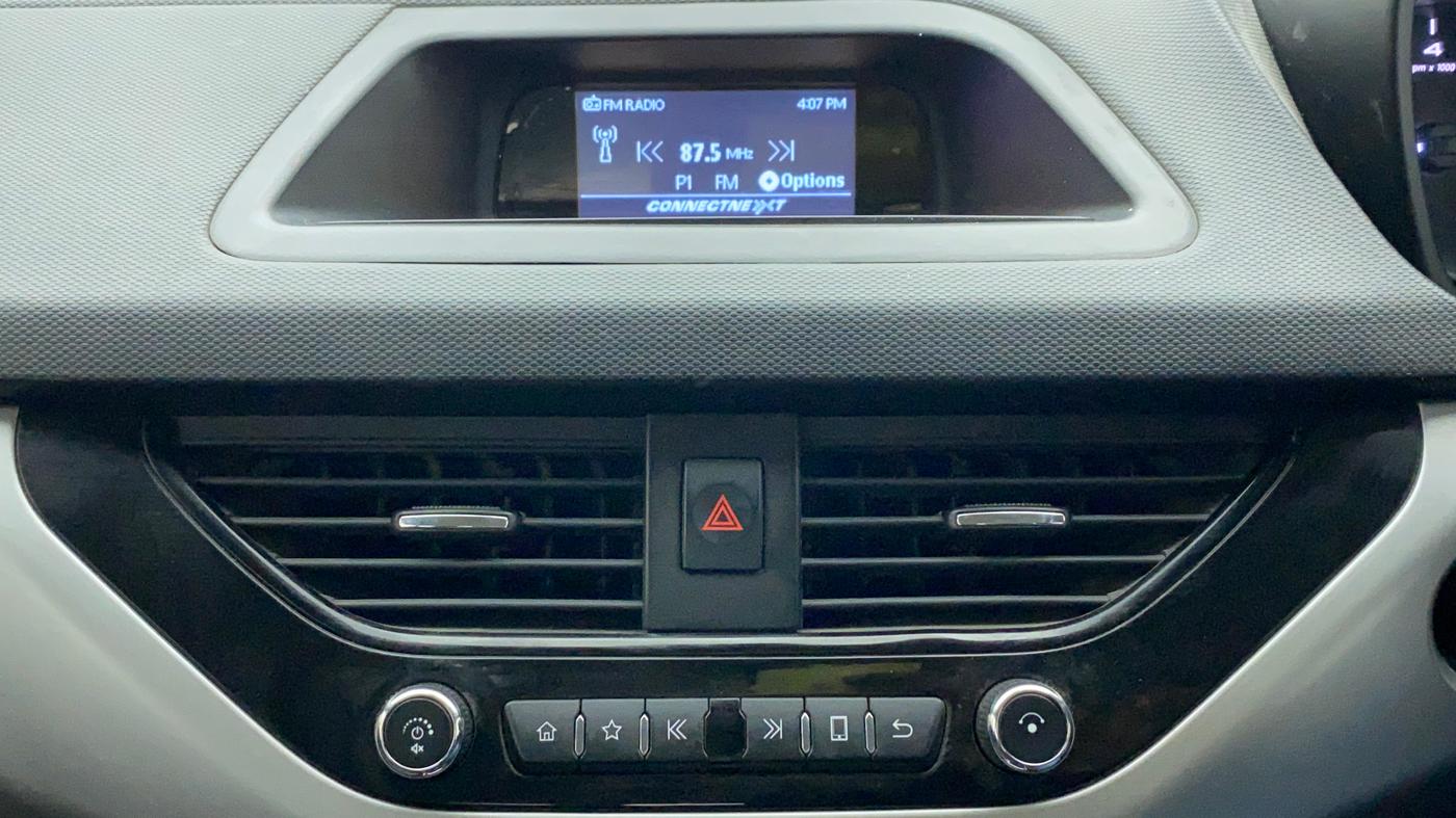 2018 Tata NEXON XMA PETROL, Petrol, Automatic, 32,075 km, Infotainment System