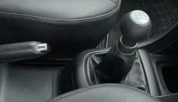 2012 Maruti Swift VXI, Petrol, Manual, 20,264 km, Gear Lever