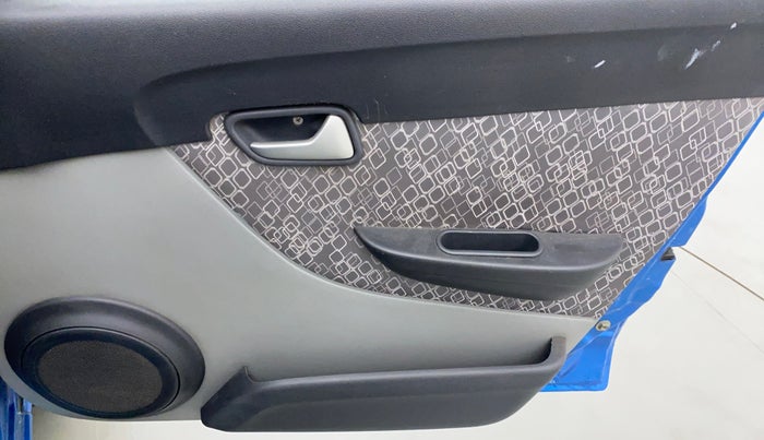 2016 Maruti Alto 800 VXI, Petrol, Manual, 62,080 km, Driver Side Door Panels Control