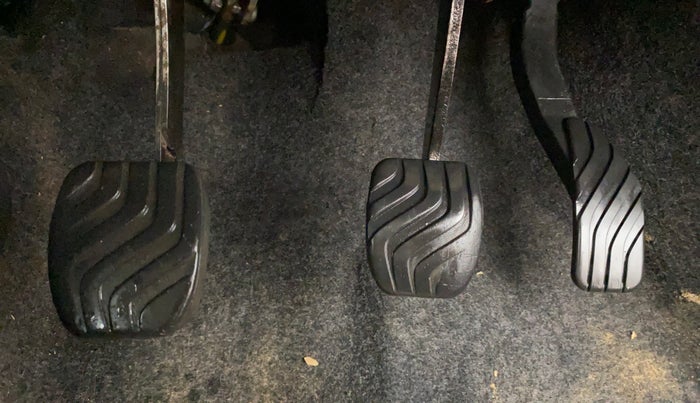 2016 Renault Kwid RXL, Petrol, Manual, 35,006 km, Pedals