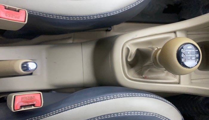 2014 Maruti Ertiga ZDI, Diesel, Manual, 93,357 km, Gear Lever