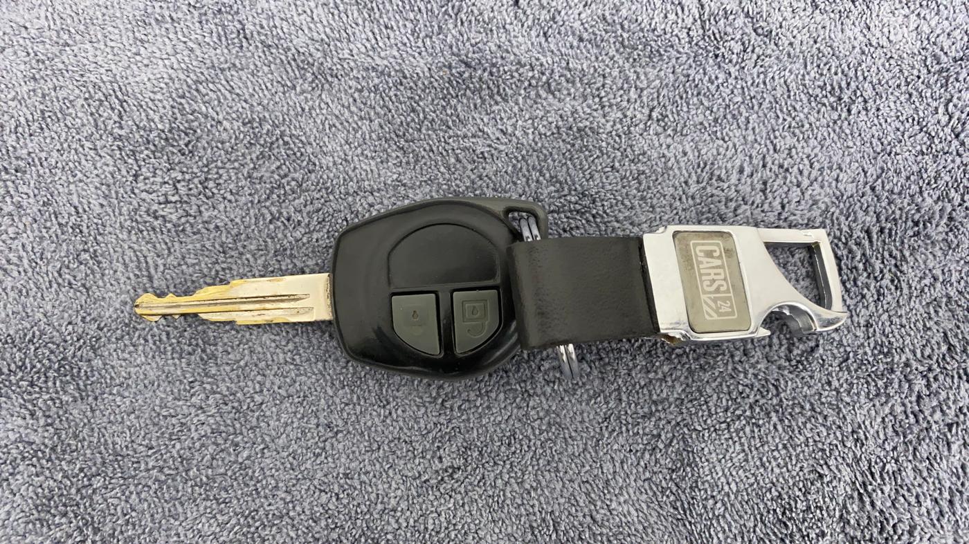 2016 Maruti Alto 800 VXI, Petrol, Manual, 99,702 km, Key Close Up