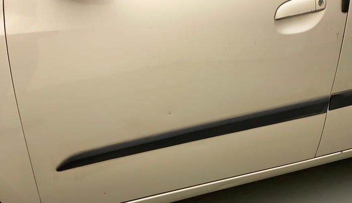 2011 Hyundai i10 MAGNA 1.2, Petrol, Manual, 47,013 km, Front passenger door - Slightly dented