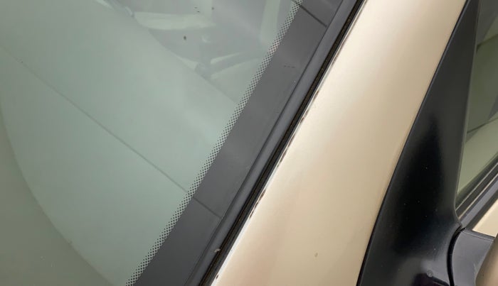 2011 Hyundai i10 MAGNA 1.2, Petrol, Manual, 47,013 km, Left A pillar - Slight discoloration
