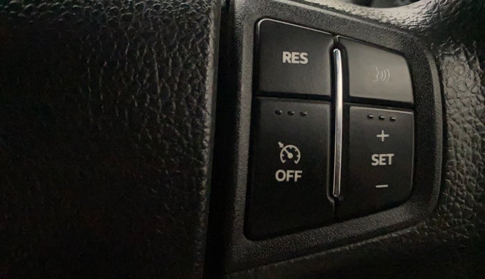 2021 Mahindra Thar LX  P 4WD AT CONVERTIBLE, Petrol, Automatic, 40,490 km, Adaptive Cruise Control