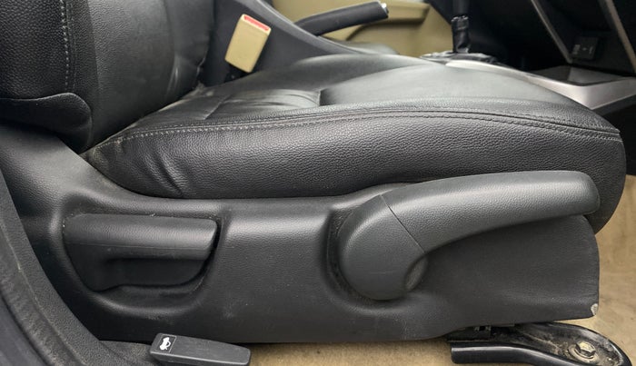 2015 Honda City 1.5L I-VTEC V MT, Petrol, Manual, 49,329 km, Driver Side Adjustment Panel