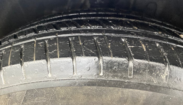 2015 Honda City 1.5L I-VTEC V MT, Petrol, Manual, 49,329 km, Right Front Tyre Tread