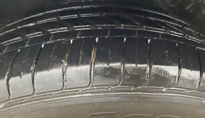 2015 Honda City 1.5L I-VTEC V MT, Petrol, Manual, 49,329 km, Left Front Tyre Tread