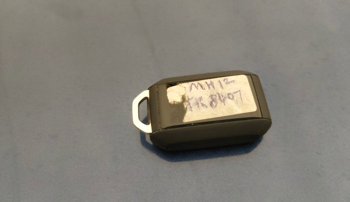 2021 Maruti Baleno ZETA CVT PETROL 1.2, Petrol, Automatic, 49,890 km, Key Close Up